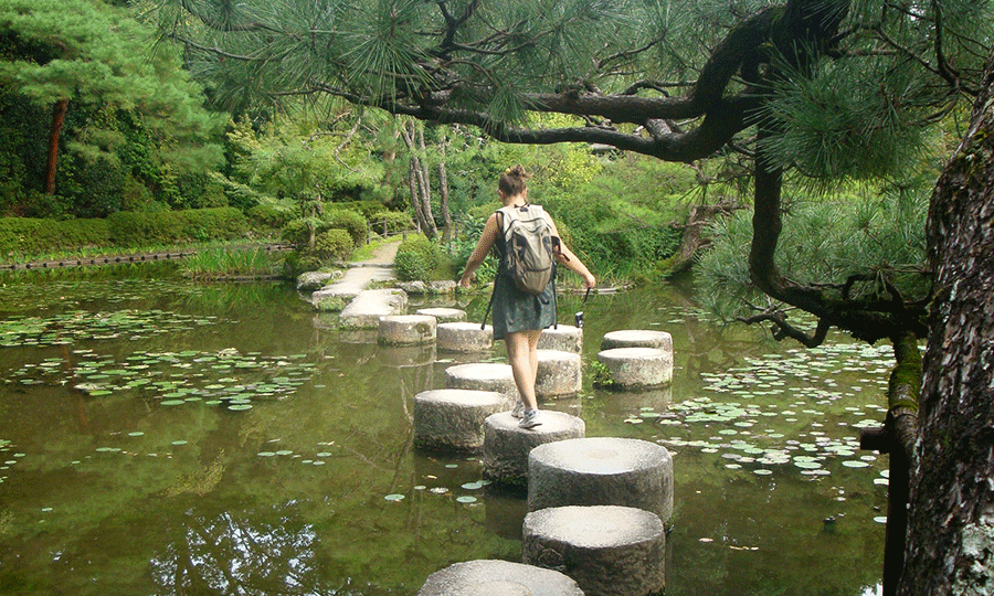 A l'aventure sur les "pas japonais" des sublimes jardins d'Heian Jinguu, à Kyôto, en un doux automne 2016...